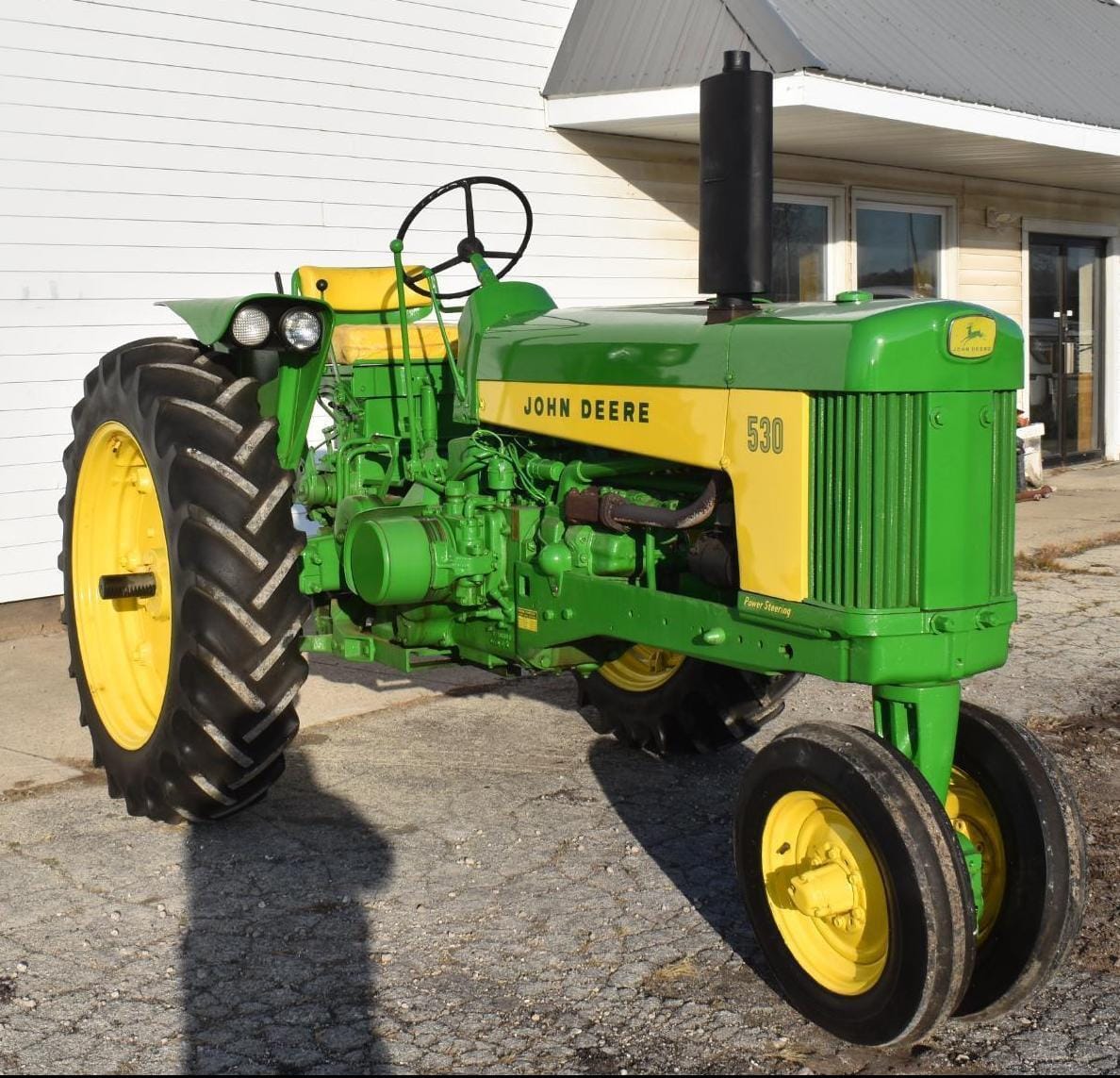 Main image John Deere 530