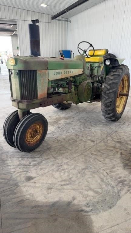 Image of John Deere 530 equipment image 1