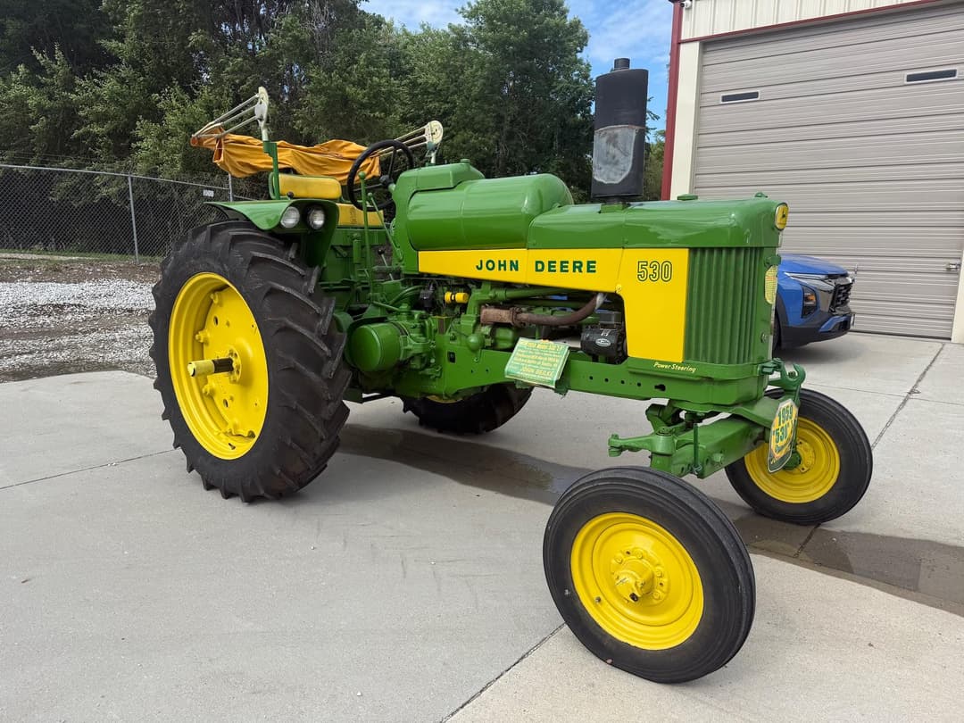 Image of John Deere 530 Primary image