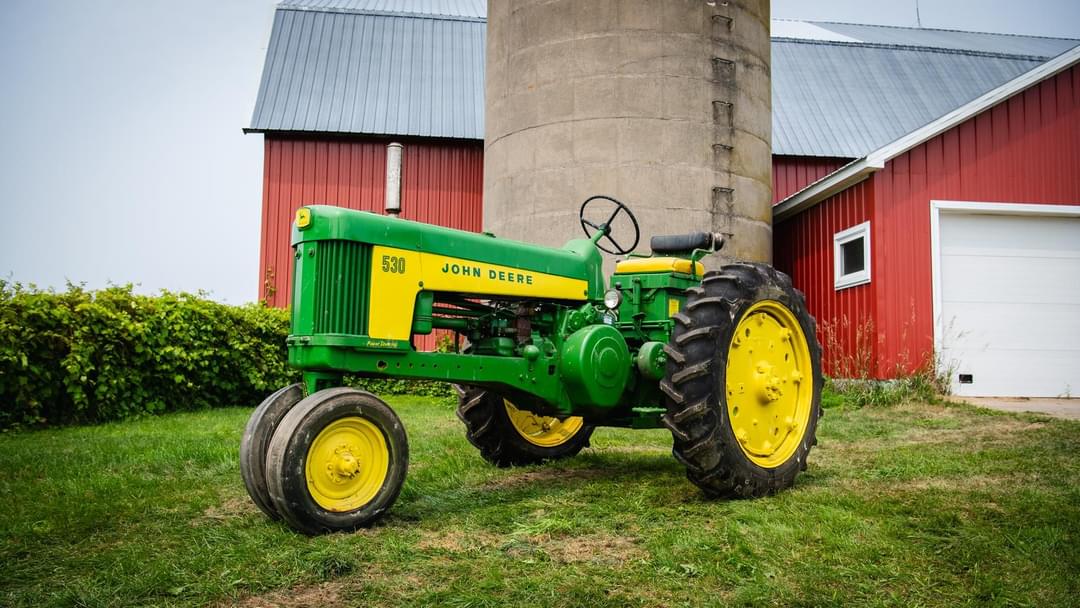 Image of John Deere 530 Primary image
