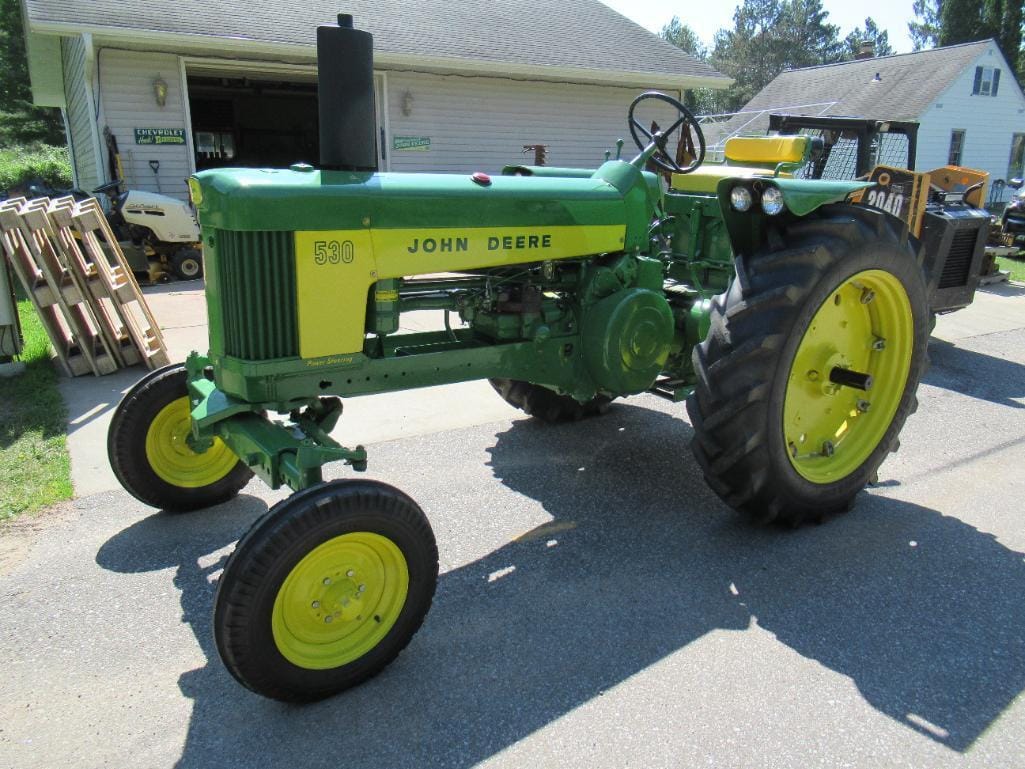 Main image John Deere 530