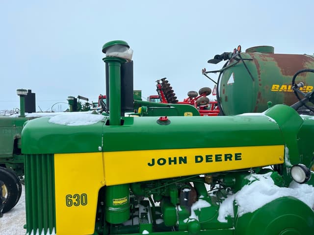 Image of John Deere 630 equipment image 4