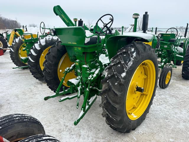 Image of John Deere 630 equipment image 1