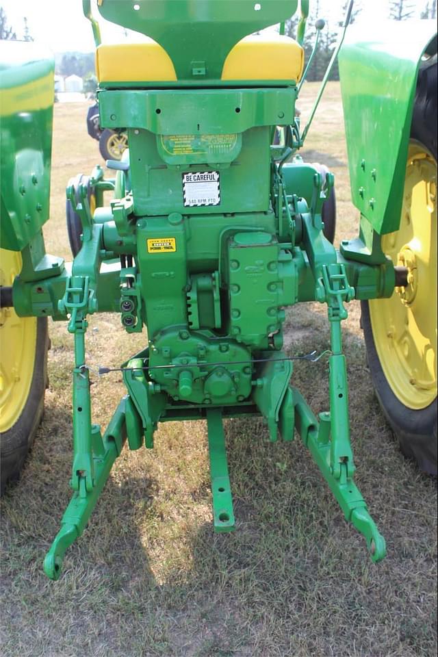 Image of John Deere 630 equipment image 3