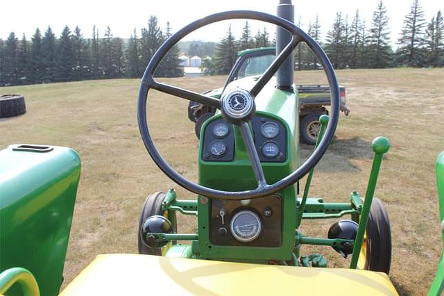 Image of John Deere 630 equipment image 4