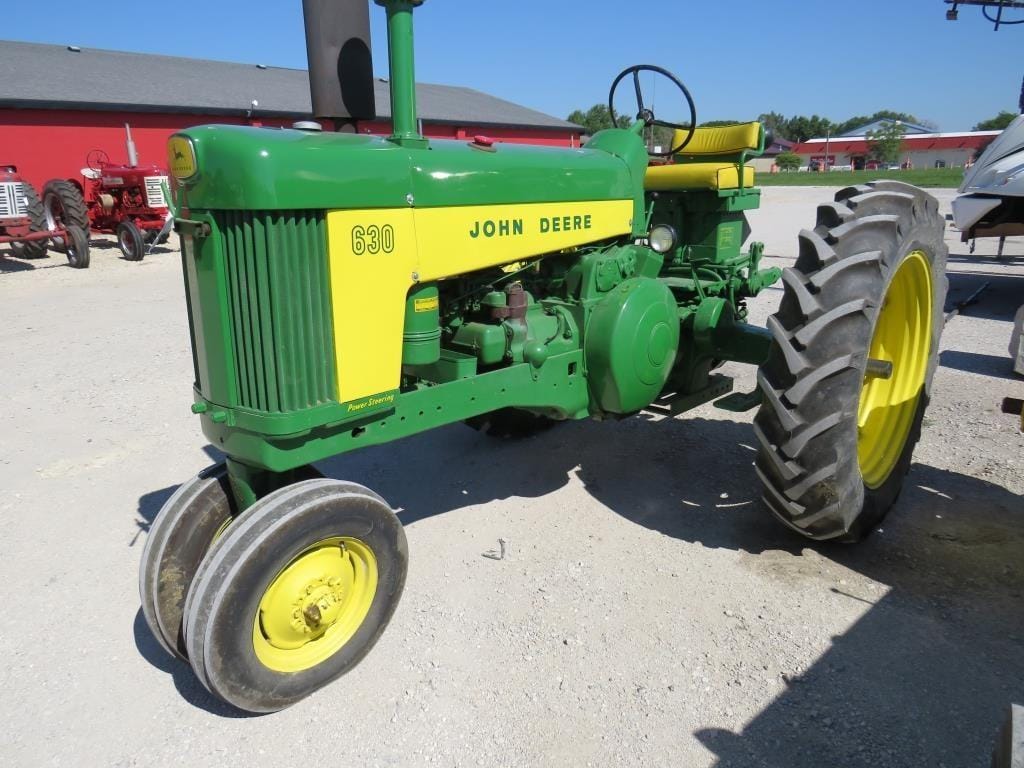 1959 John Deere 630 Equipment Image0