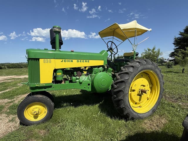 Image of John Deere 630 equipment image 1