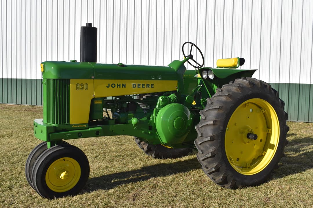 Image of John Deere 630 Primary image