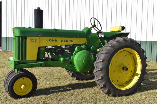 Image of John Deere 630 equipment image 1