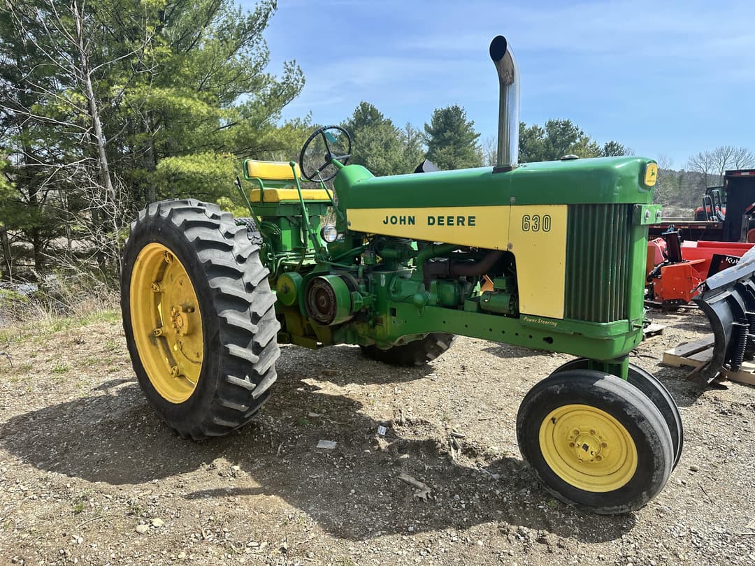 Image of John Deere 630 Image 1