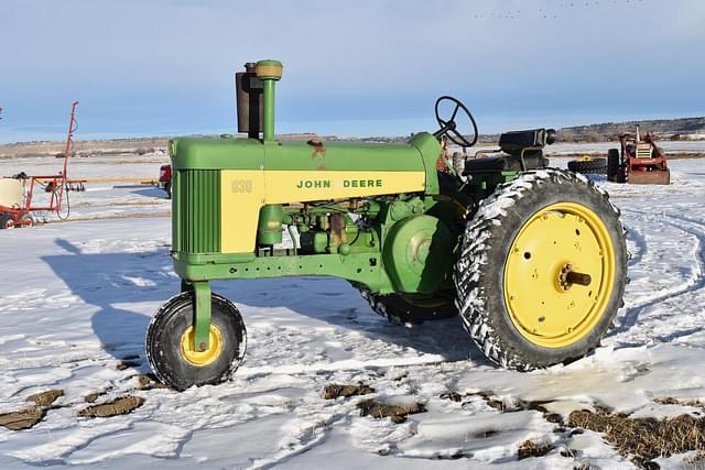 Image of John Deere 630 equipment image 1