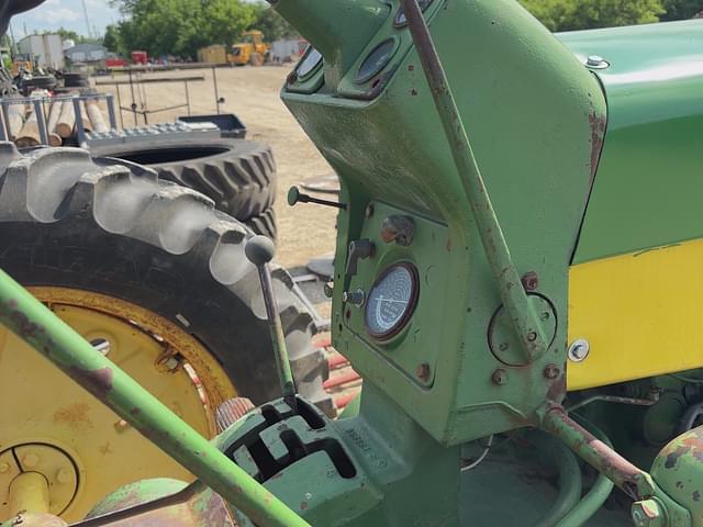 Image of John Deere 630 equipment image 4