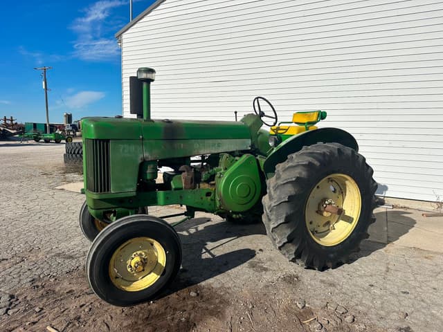 Image of John Deere 730 equipment image 1