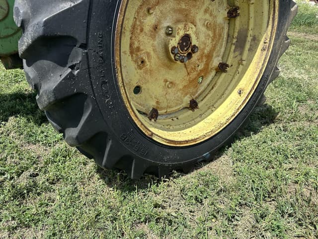 Image of John Deere 730 equipment image 4