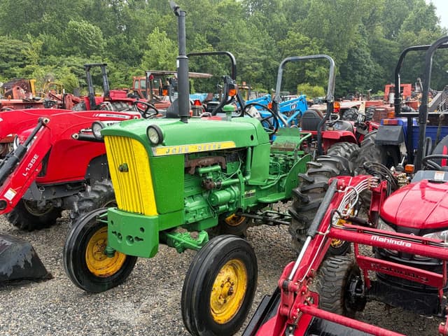 Image of John Deere 830 equipment image 2