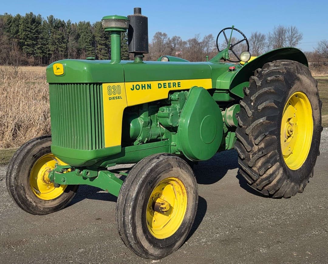 Image of John Deere 830 Primary image