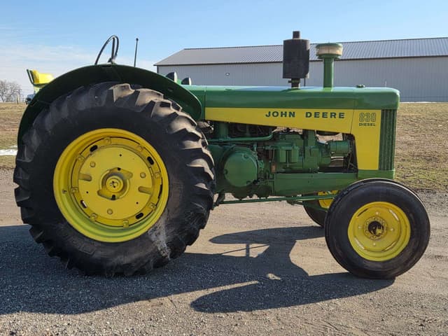 Image of John Deere 830 equipment image 3
