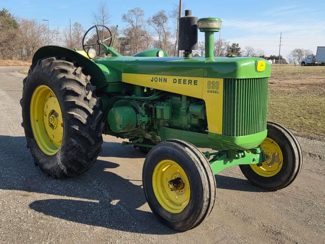 Image of John Deere 830 equipment image 2