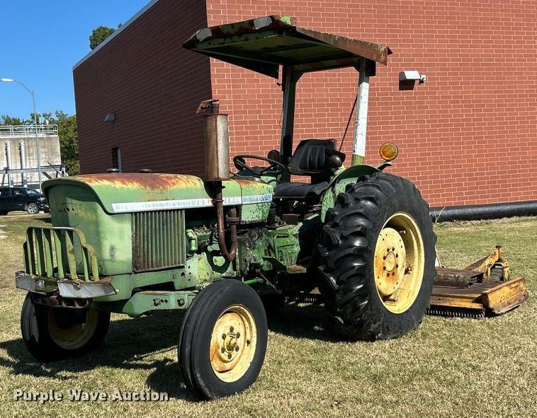 1959 John Deere 830 Equipment Image0