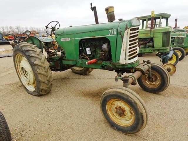 Image of Oliver 770 equipment image 1