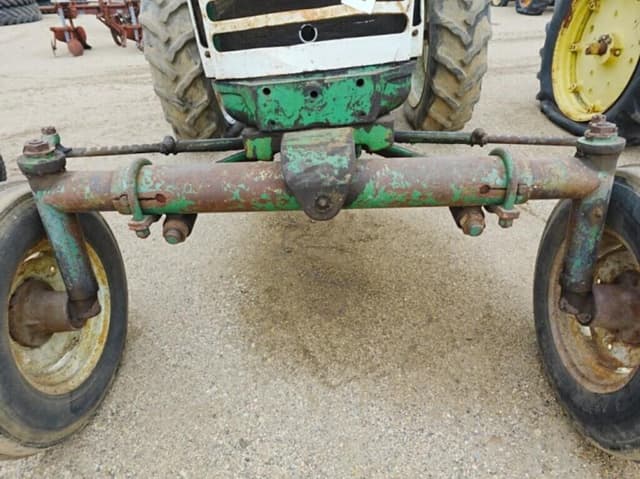 Image of Oliver 770 equipment image 4