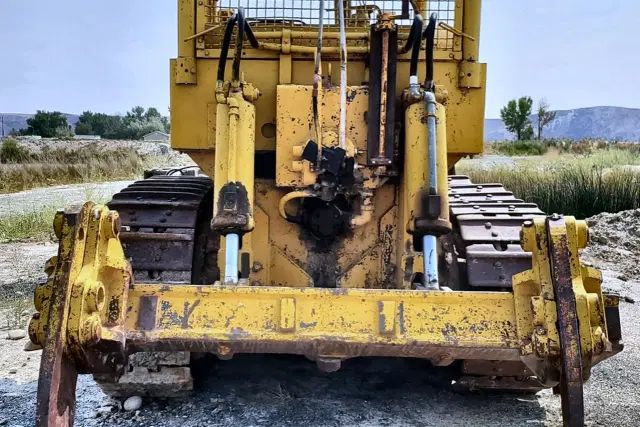 Image of Caterpillar D9E equipment image 4