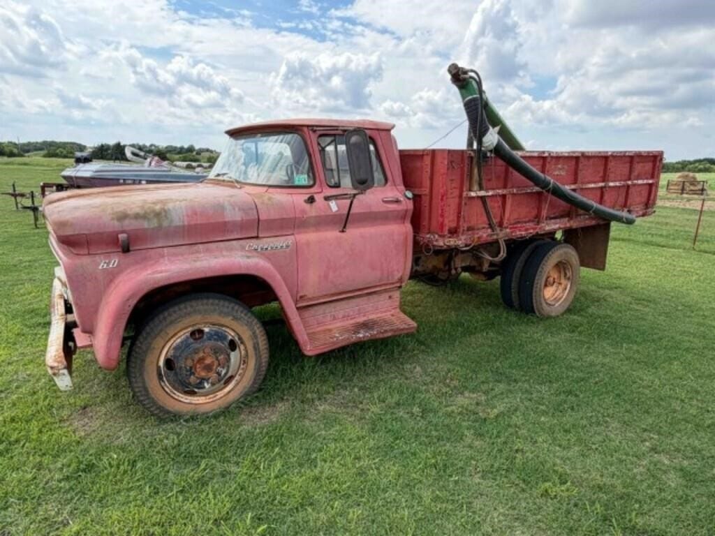 1960 Chevrolet Viking 60 Equipment Image0