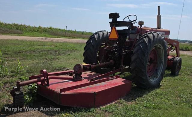 Image of Farmall 460 equipment image 4