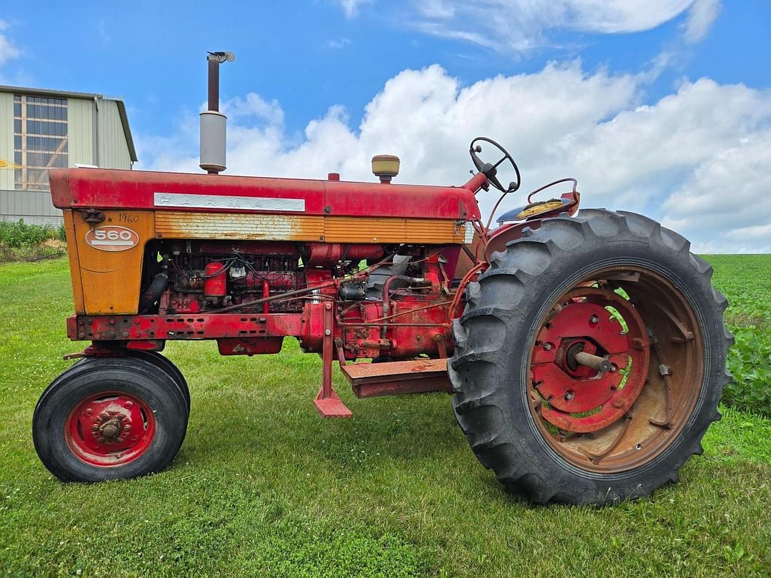 Image of Farmall 560  Primary image