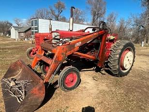 Main image Farmall 560 