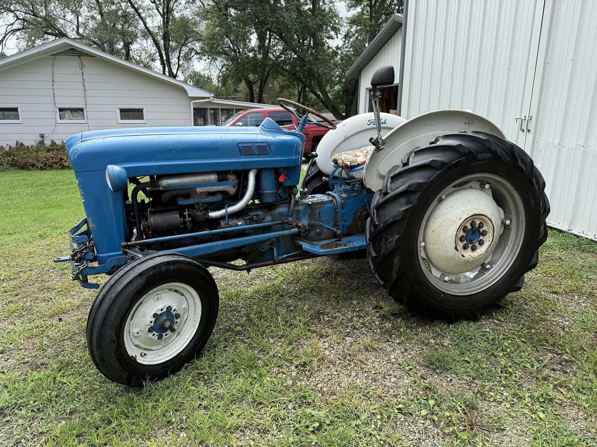 1960 Ford 641 Equipment Image0