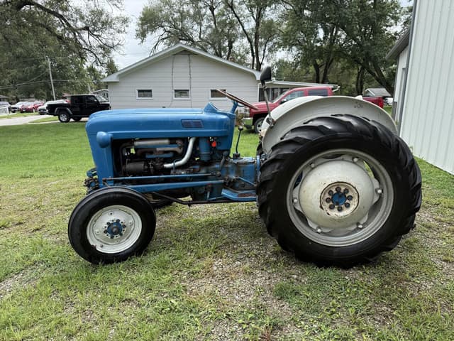 Image of Ford 641 equipment image 1