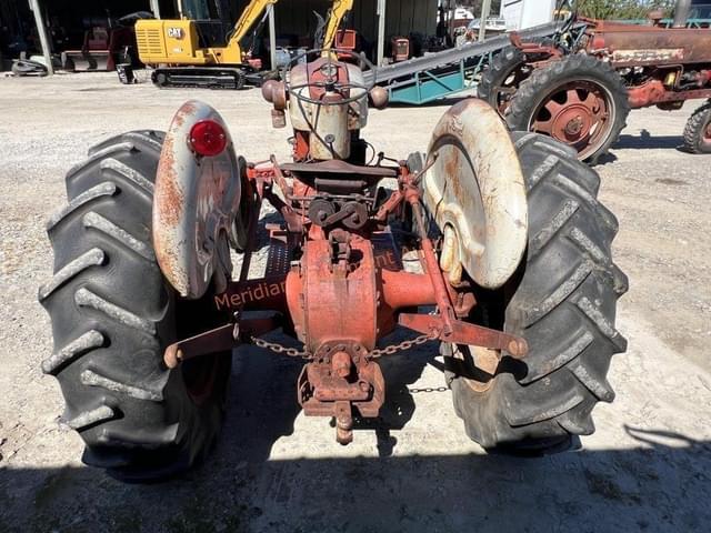 Image of Ford 841 equipment image 2