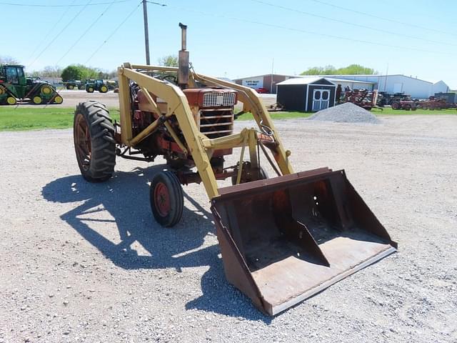 Image of International Harvester 460 equipment image 3