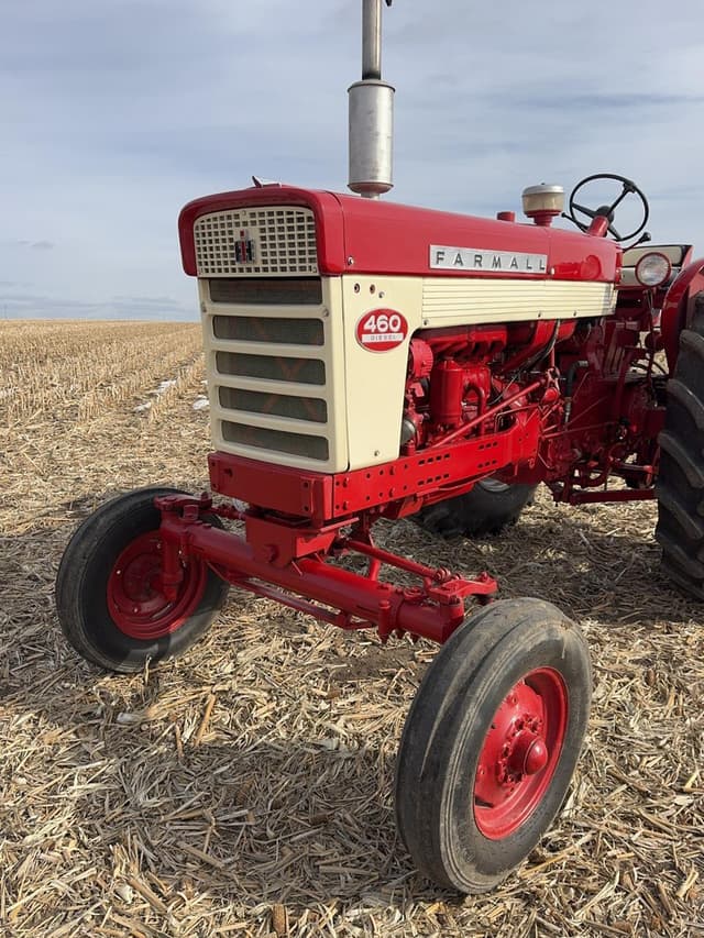 Image of International Harvester 460 equipment image 2