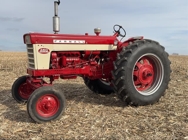 Image of International Harvester 460 equipment image 1