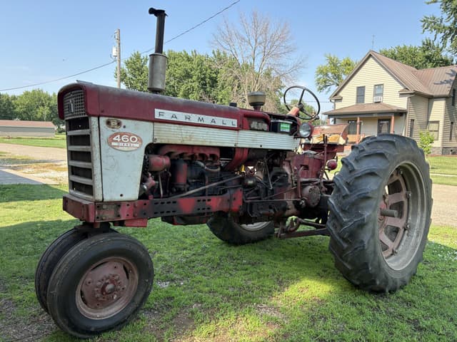 Image of Farmall 460 equipment image 2