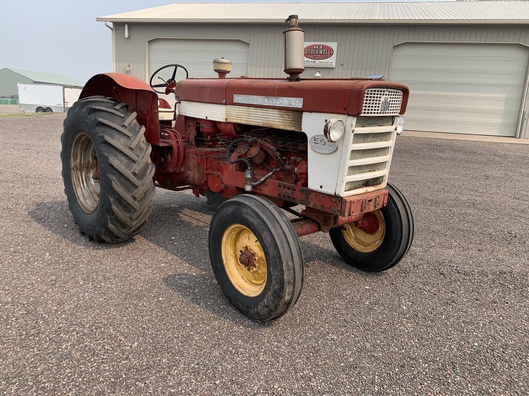 Image of International Harvester 560 Primary image
