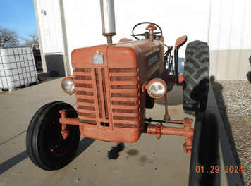 Main image International Harvester B275