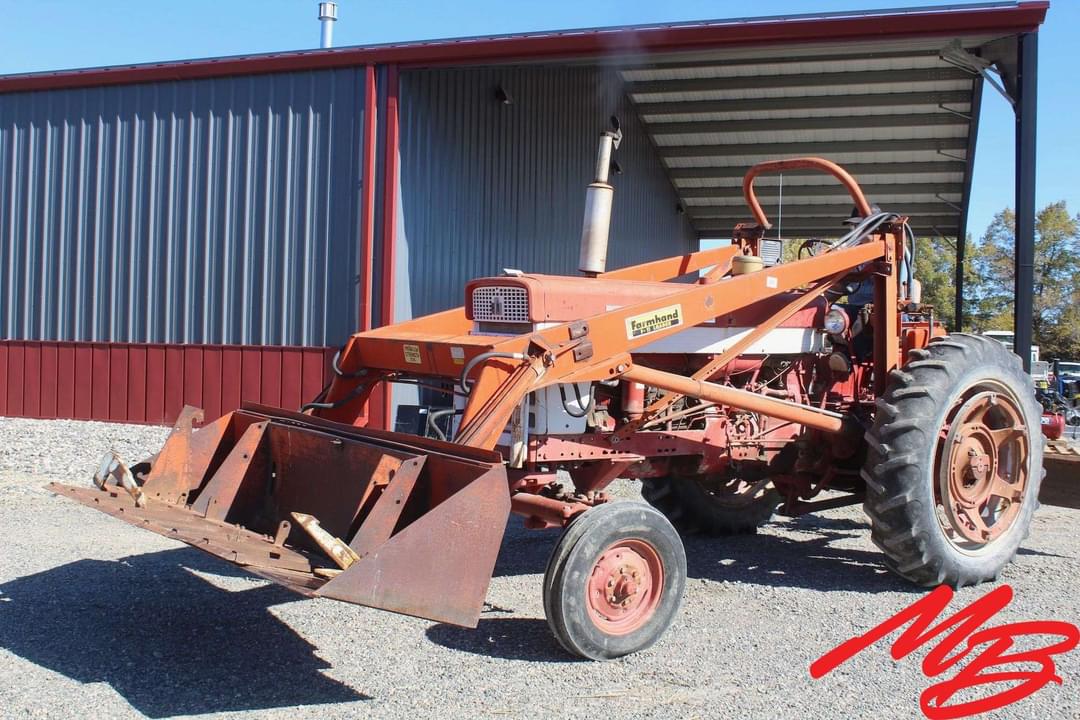 Image of Farmall 560  Primary image