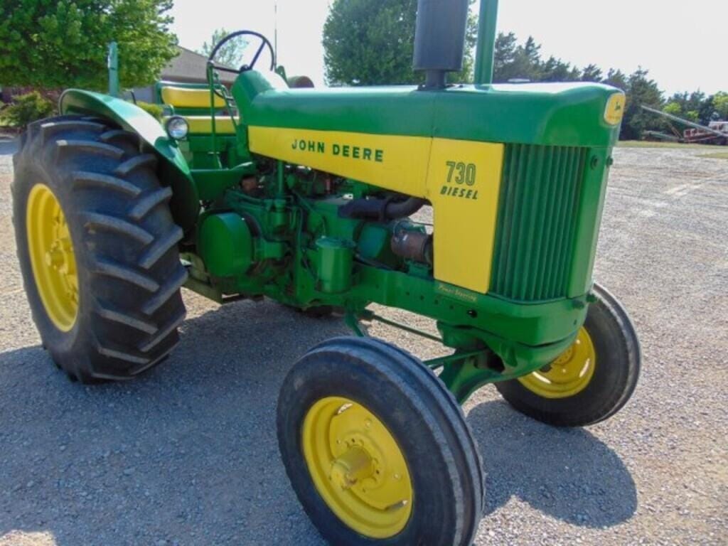 Main image John Deere 730