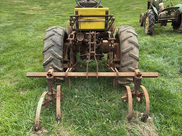 Image of John Deere 330 equipment image 3