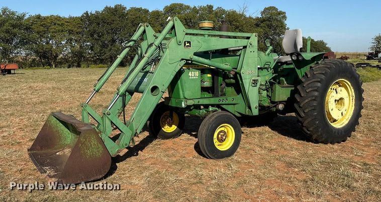 1960 John Deere 4010 Equipment Image0