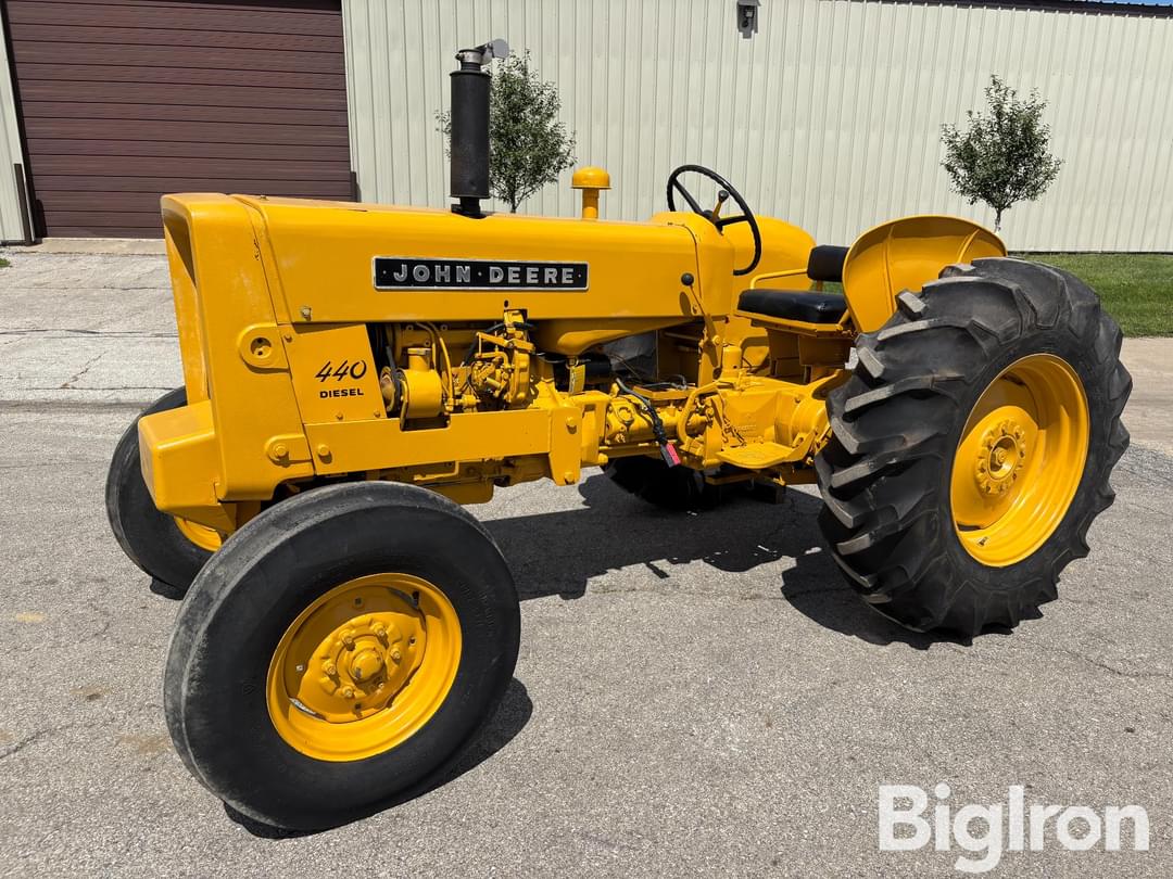 Image of John Deere 440 Primary image