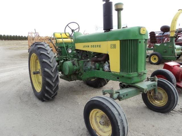 1960 John Deere 630 Equipment Image0