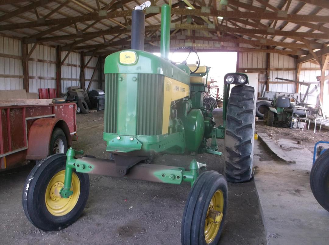 Image of John Deere 630 Image 1