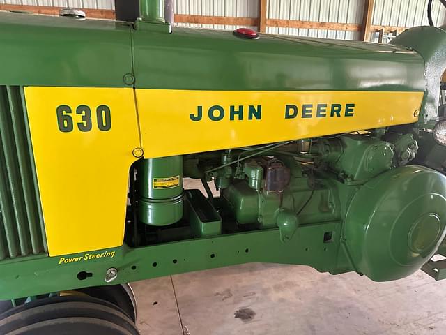 Image of John Deere 630 equipment image 4