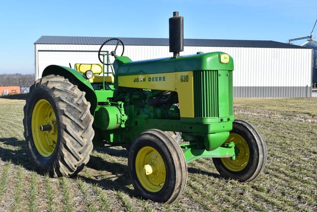 Image of John Deere 630 equipment image 4
