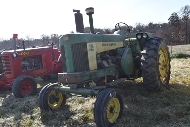 Image of John Deere 730 equipment image 2