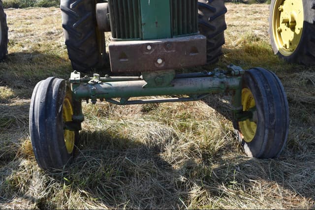 Image of John Deere 730 equipment image 4